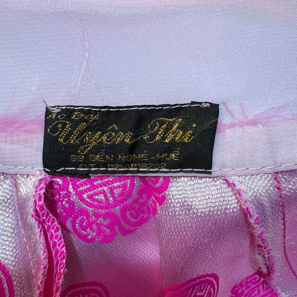 Traditional Vietnamese Áo Dài, Pink and Silver, Vintage, Size XS/S - Picture 11 of 11